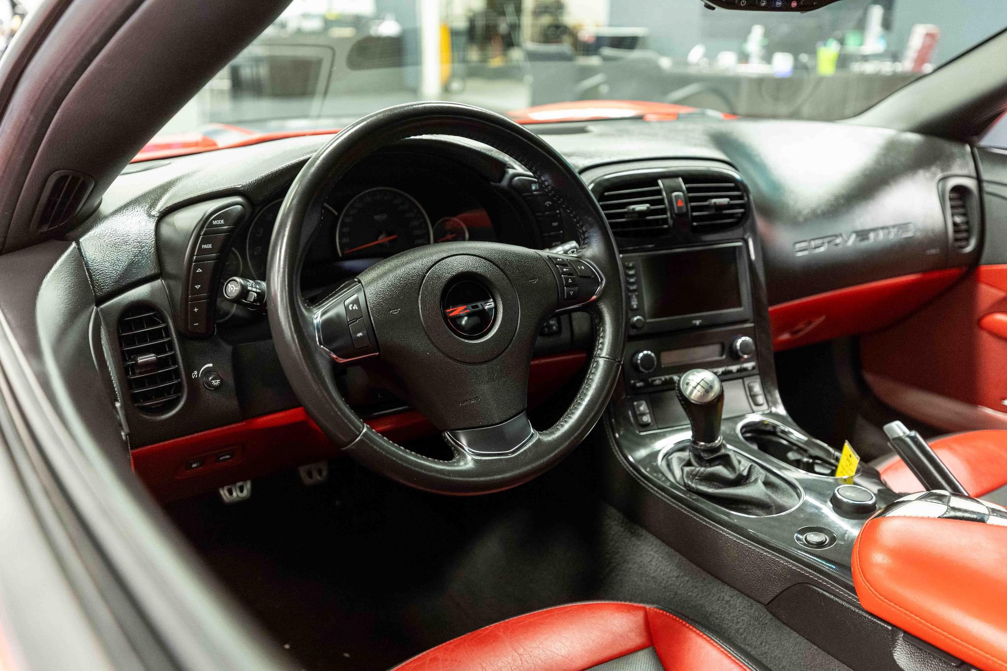 Used 2013 Chevrolet Corvette Z06 RWD image 12