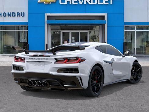 New 2026 Chevrolet Corvette Z06 w/ Z07 Performance Package RWD image 4