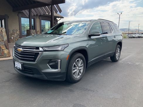 Used 2023 Chevrolet Traverse LT w/ LPO, Floor Liner Package AWD/4WD image 2