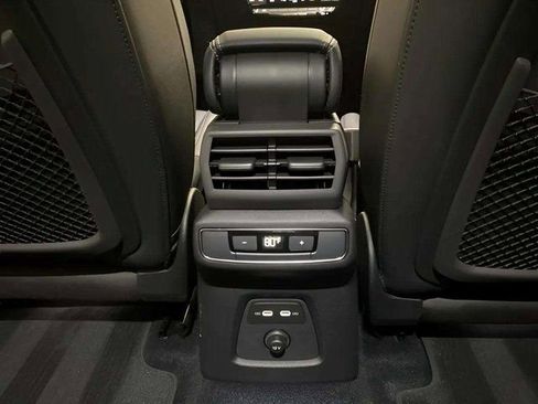 Used 2024 Audi Q4 e-tron Premium Plus w/ Premium Plus image 76