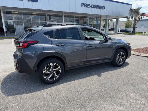 Used 2026 Subaru Crosstrek 2.0i Premium AWD/4WD image 3