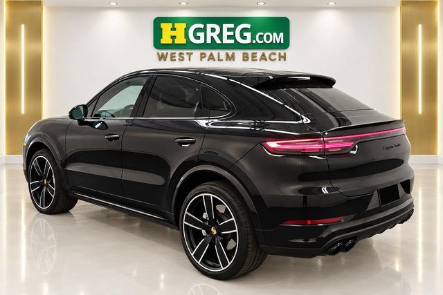 Used 2023 Porsche Cayenne Turbo w/ Premium Package Plus (PI3) AWD/4WD image 2
