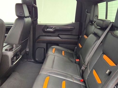 Used 2022 GMC Sierra 1500 AT4 w/ AT4 Premium Package AWD/4WD image 22