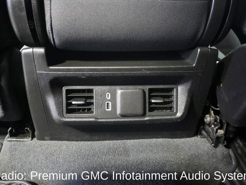 Used 2023 GMC Sierra 1500 SLE w/ Enhanced Capability Package image 8