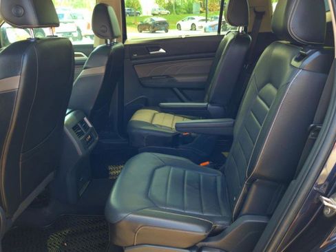 Used 2021 Volkswagen Atlas SEL Premium AWD/4WD image 10