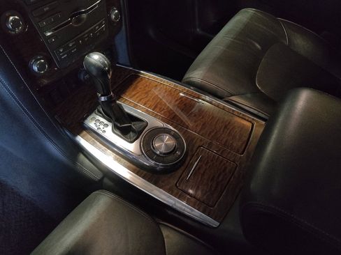 Used 2020 Nissan Armada SL w/ Premium Package image 26