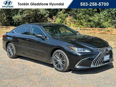 Used 2023 Lexus ES 300h w/ Premium Package