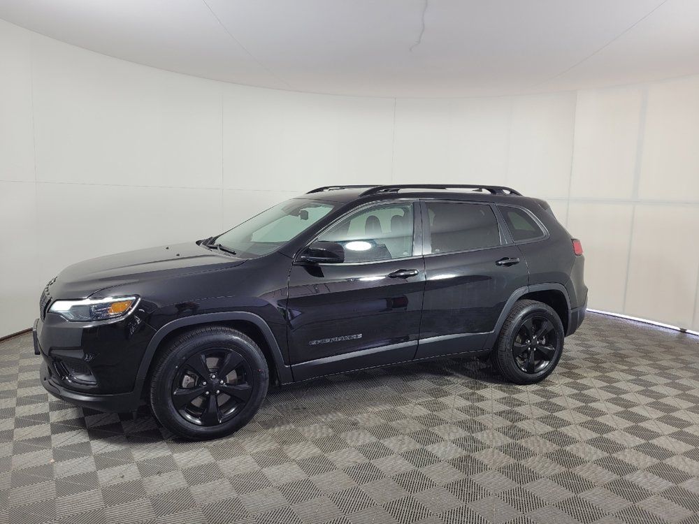 Used 2021 Jeep Cherokee Latitude Plus FWD image 2