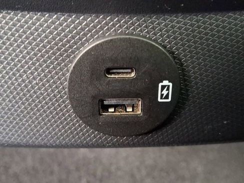 Certified 2022 Ford Mustang Mach-E Premium image 11