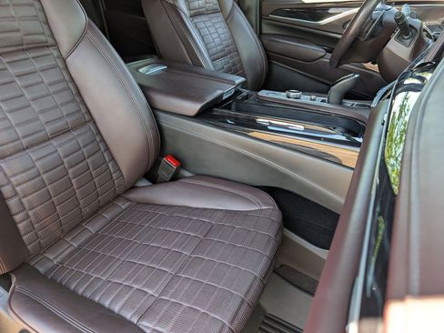 Certified 2023 Cadillac Escalade ESV V w/ LPO, Floor Liner Package AWD/4WD image 22