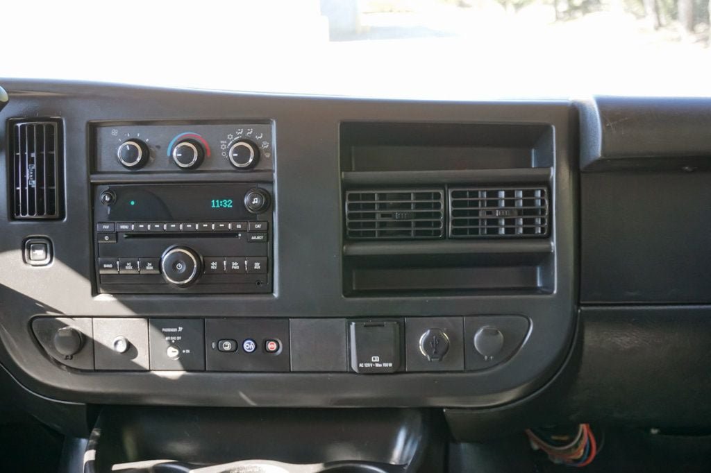 Used 2017 Chevrolet Express 3500 LT w/ LT Preferred Equipment Group RWD image 62