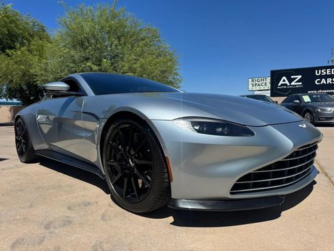 Used 2019 Aston Martin V8 Vantage Coupe RWD image 4