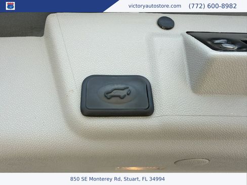 Used 2015 Buick Enclave Premium w/ Experience Buick Package FWD image 24