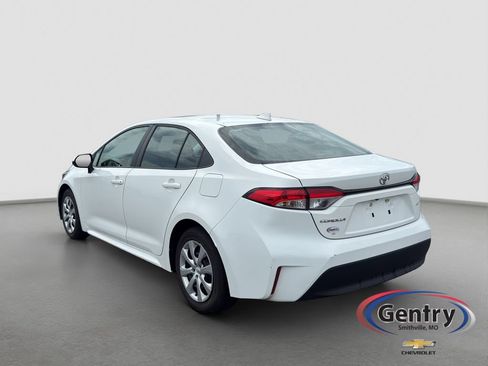 Used 2024 Toyota Corolla LE FWD image 4