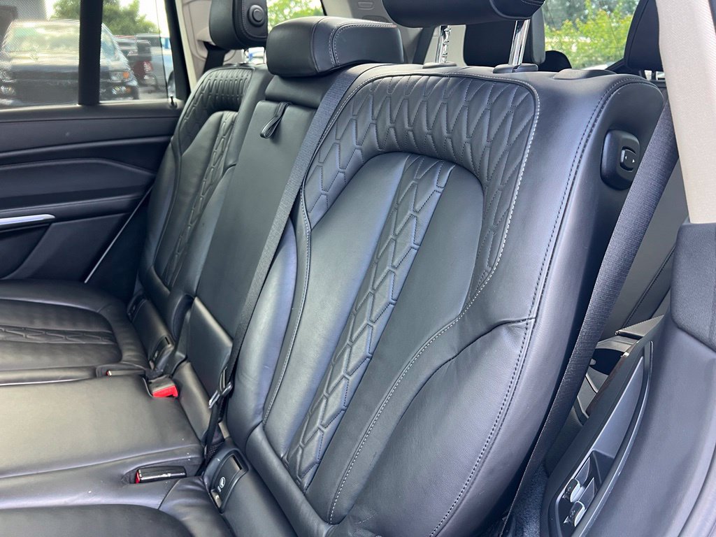 Used 2020 BMW X7 xDrive40i w/ Premium Package AWD/4WD image 20