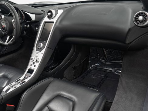 Used 2013 McLaren MP4-12C Spider image 14