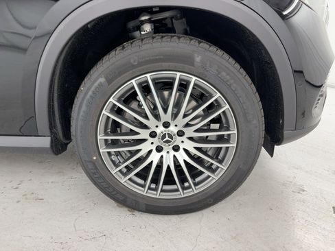 Certified 2026 Mercedes-Benz GLC 300 image 12