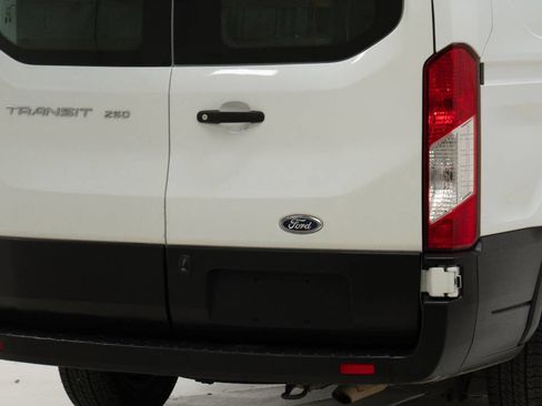 Used 2019 Ford Transit 250 130 Low Roof w/ Exterior Upgrade Package RWD image 13