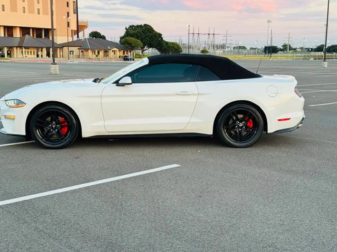 Used 2023 Ford Mustang Premium RWD image 8