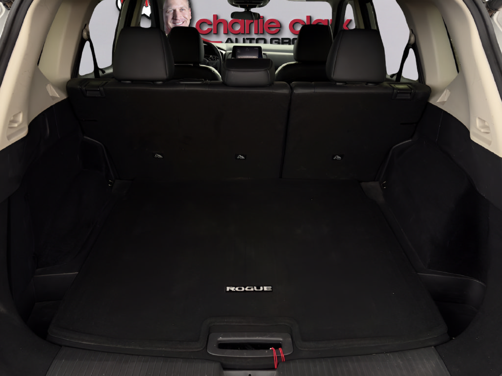 Certified 2025 Nissan Rogue SV w/ SV Premium Package AWD/4WD image 9