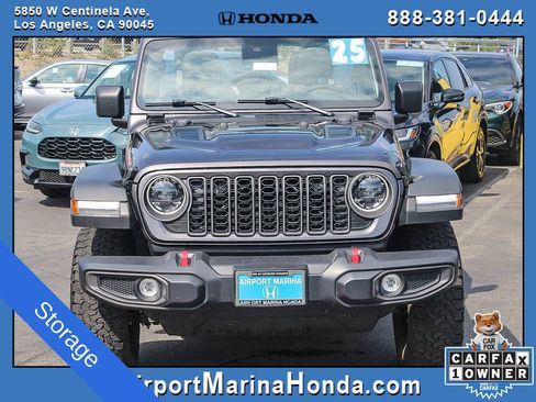 Used 2025 Jeep Wrangler Unlimited Rubicon AWD/4WD image 15