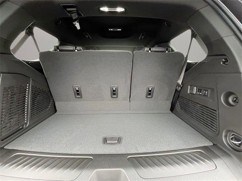 New 2026 GMC Yukon Elevation image 46