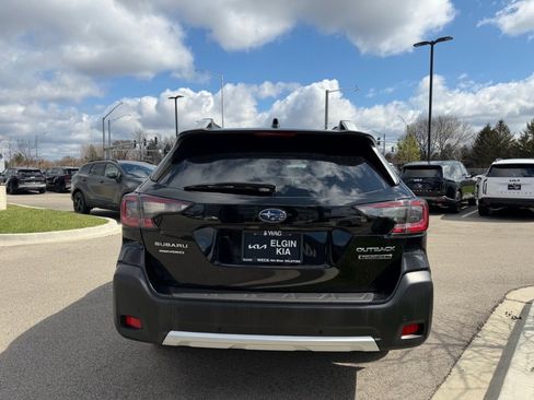 Used 2023 Subaru Outback Touring XT AWD/4WD image 4