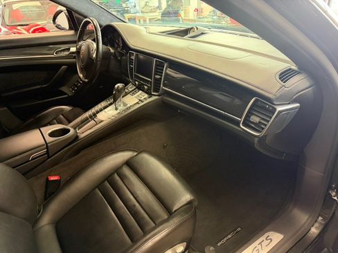 Used 2016 Porsche Panamera GTS AWD/4WD image 37