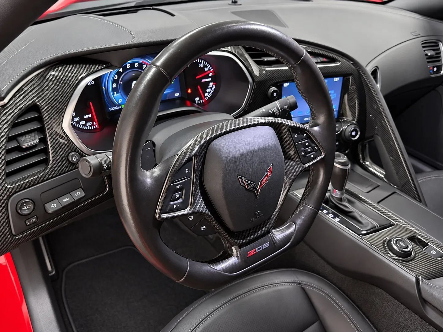 Used 2019 Chevrolet Corvette Z06 RWD image 11