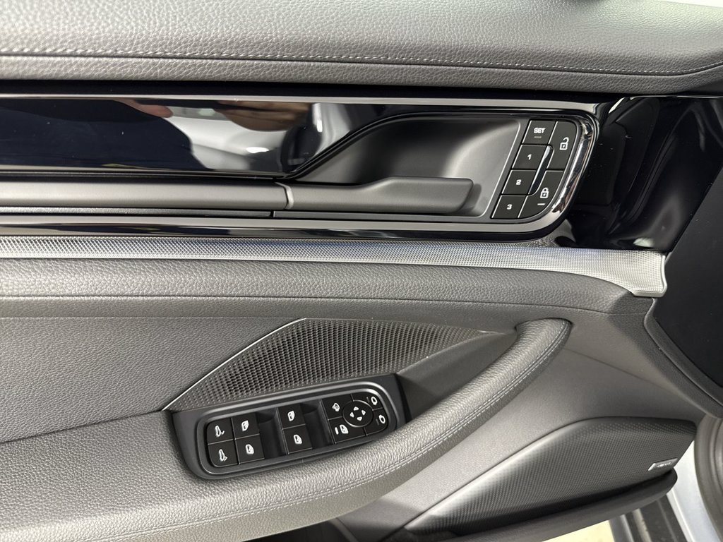 New 2026 Porsche Panamera 4 AWD/4WD image 33