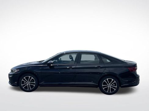 Used 2025 Volkswagen Jetta Sport FWD image 2