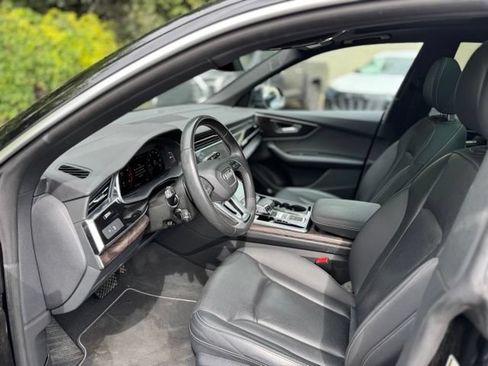 Used 2021 Audi Q8 Premium Plus w/ Premium Plus Package AWD/4WD image 13