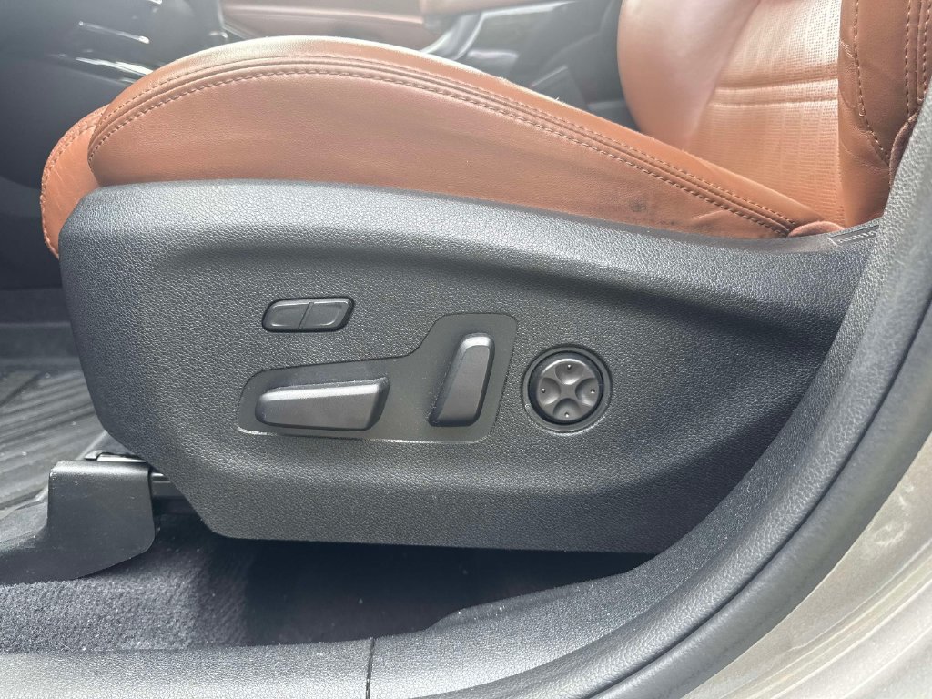 Used 2019 Kia Sorento SX AWD/4WD image 16