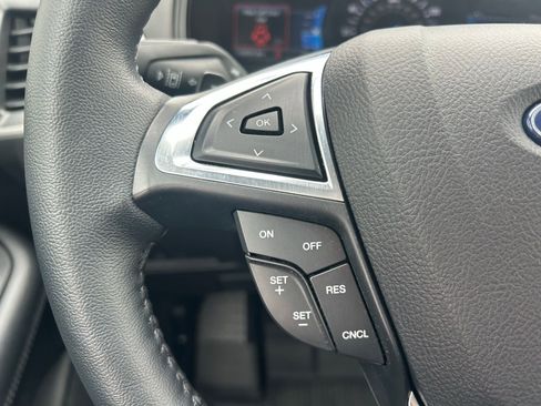 Used 2024 Ford Edge SEL w/ Convenience Package image 15