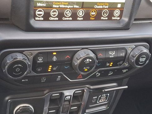 Used 2021 Jeep Wrangler Unlimited Sport image 15