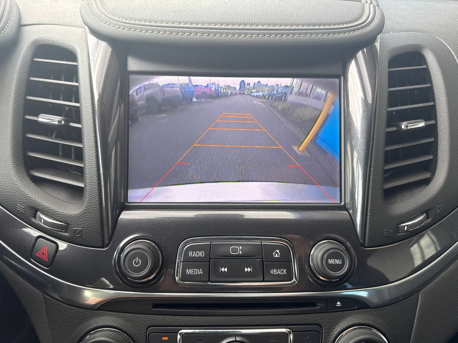 Used 2014 Chevrolet Impala LT w/ Convenience Package FWD image 21