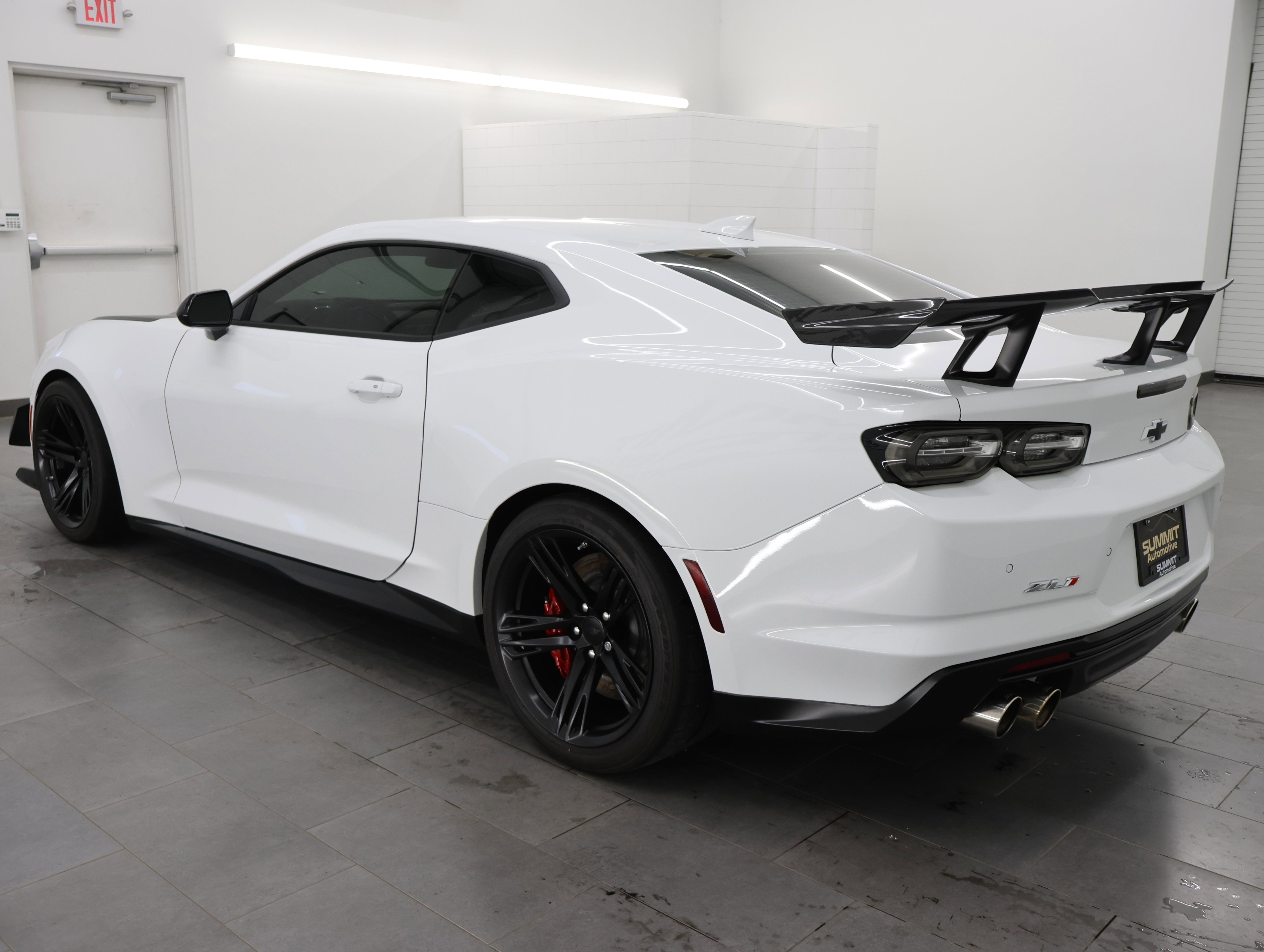 Used 2019 Chevrolet Camaro ZL1 RWD image 6