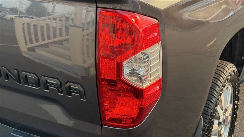 Used 2015 Toyota Tundra Platinum AWD/4WD image 14