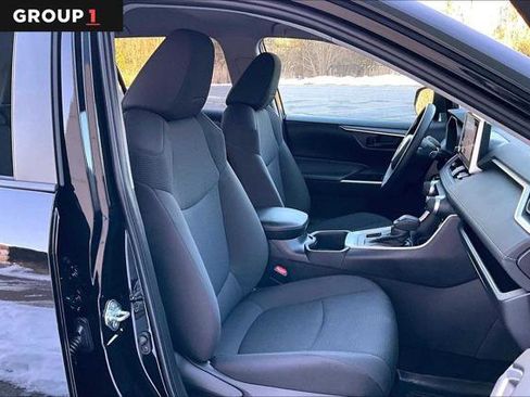 Certified 2025 Toyota RAV4 LE image 7