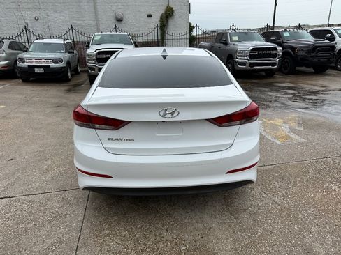 Used 2018 Hyundai Elantra SEL FWD image 5
