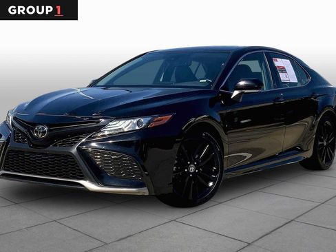 Used 2024 Toyota Camry XSE FWD image 1