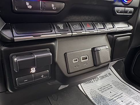 Used 2023 Chevrolet Silverado 2500 LT w/ Convenience Package image 34