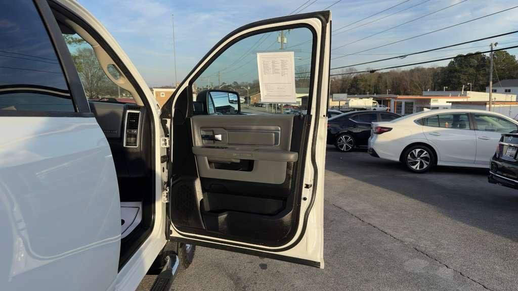Used 2017 RAM 1500 Big Horn RWD image 21