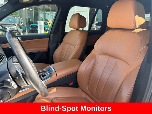 Used 2022 BMW X5 xDrive40i w/ Premium Package AWD/4WD image 12