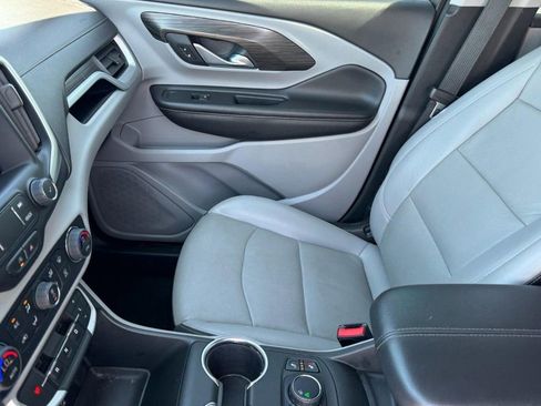 Used 2022 GMC Terrain SLT FWD image 13