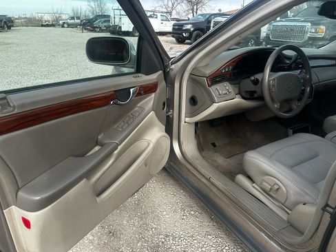 Used 2003 Cadillac De Ville Hearse image 26
