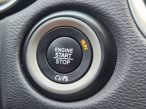 Used 2019 Dodge Durango SXT w/ 3rd Row Seating Group AWD/4WD image 20