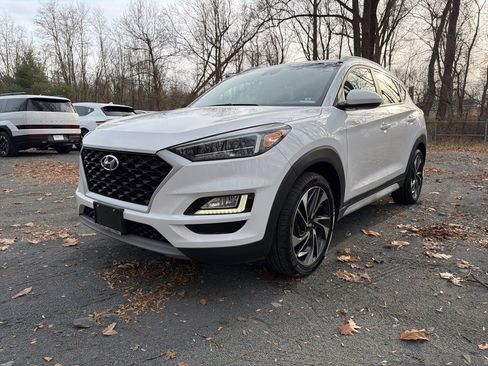 Used 2019 Hyundai Tucson Sport image 1