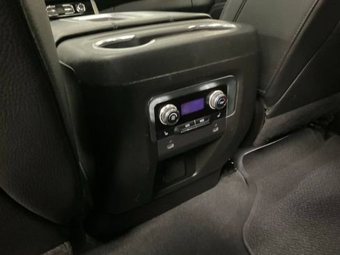 Used 2023 GMC Yukon Denali AWD/4WD image 16