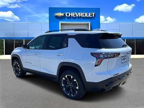 New 2026 Chevrolet Equinox RS w/ LPO, Floor Liner Package FWD image 5